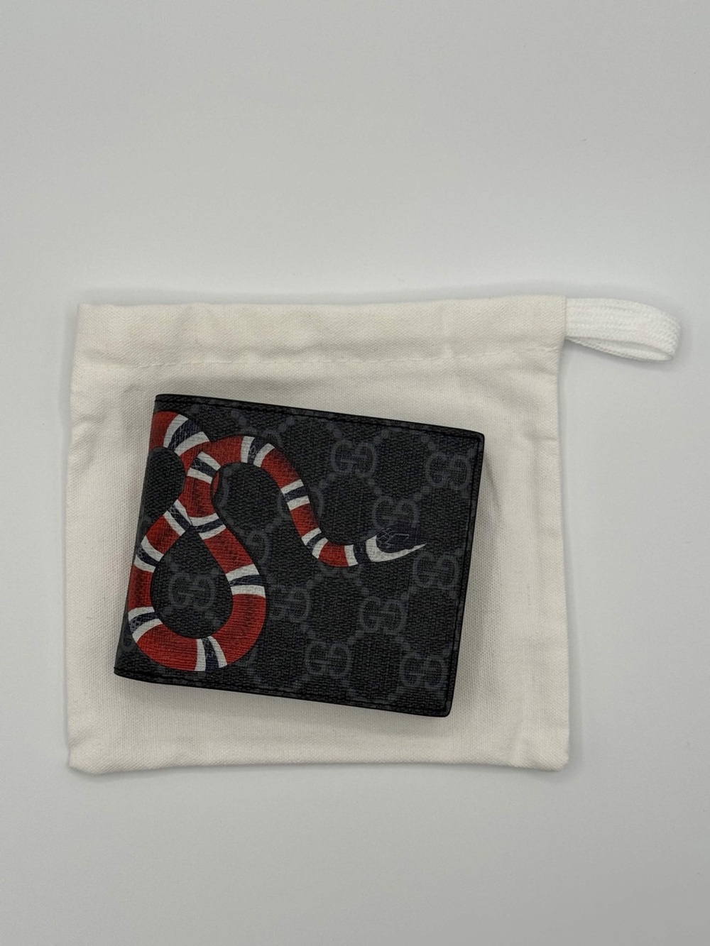 Gucci Gray GG Supreme Wallet with Red & White Snake - Picture 2 of 6